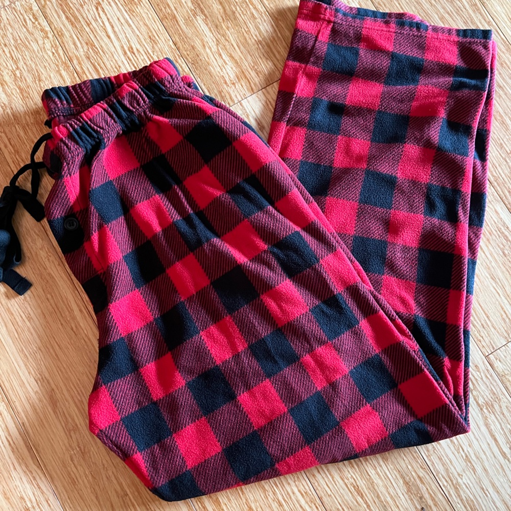 Fleece pajama bottoms. EUC